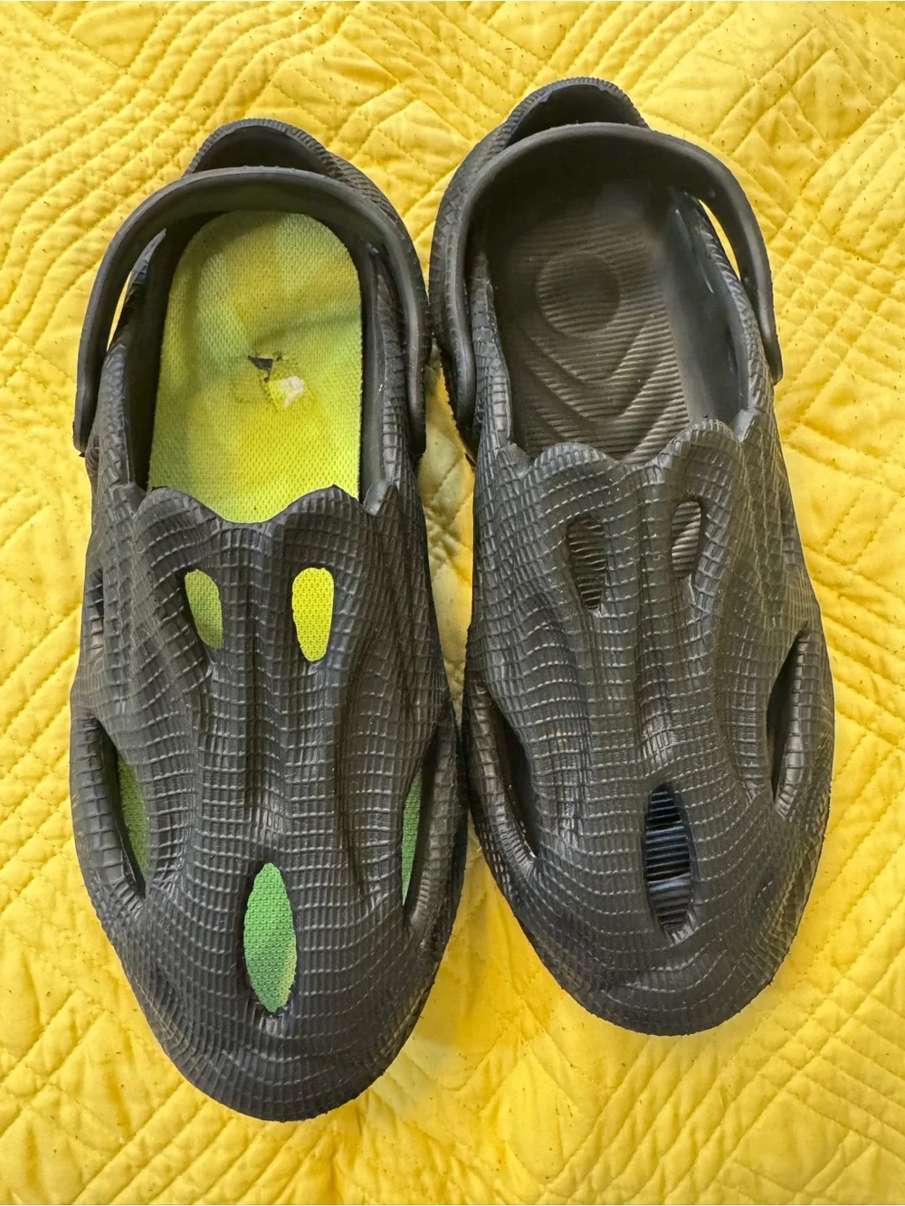 Men Casual Slip-On Clog in Black Size 43